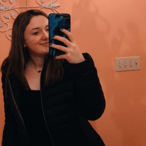 Meet your Posher, Skyla